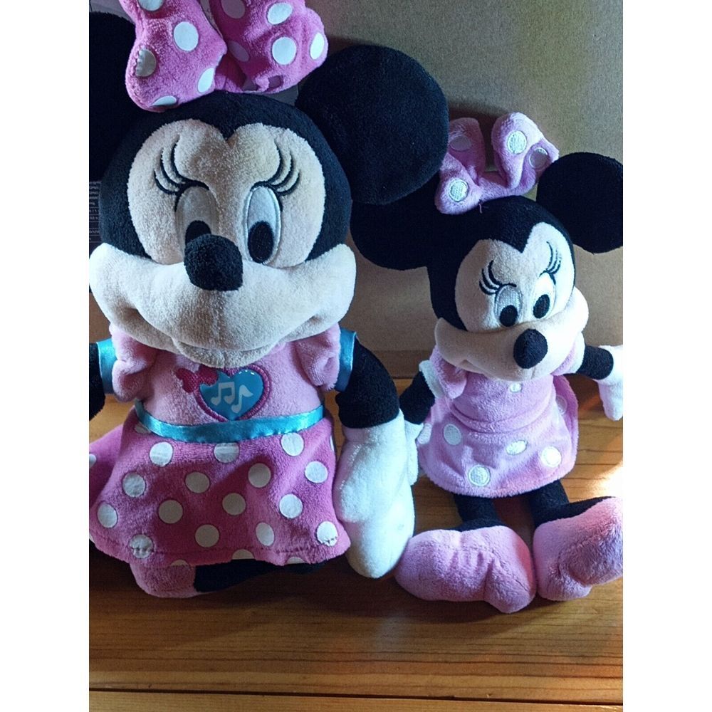 Disney Minnie Mouse Clubhouse Singing Light-Up Fun Plush Toy 12" & Minnie Mouse